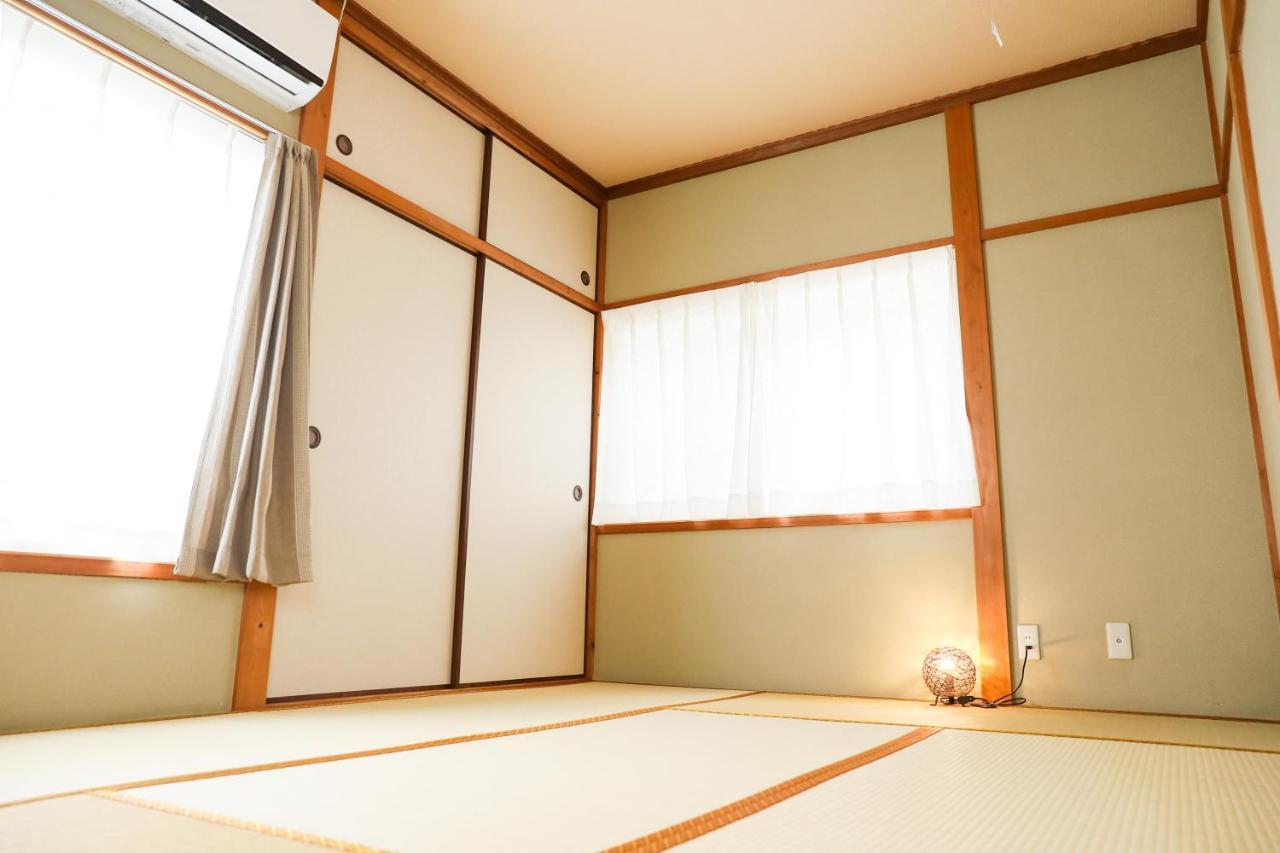 Hat Kujo, Near From Kintetsu Kujo Station 近鉄九条駅前の民泊 Yamatokoriyama Bagian luar foto